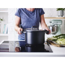 BK Flow Cool Black RVS Soeppan Ø24 Cm -Huis Keuken 101 2478 3 1